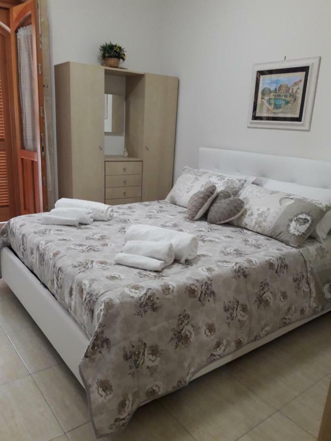 סירקוזה Rosa Holiday Home מראה חיצוני תמונה