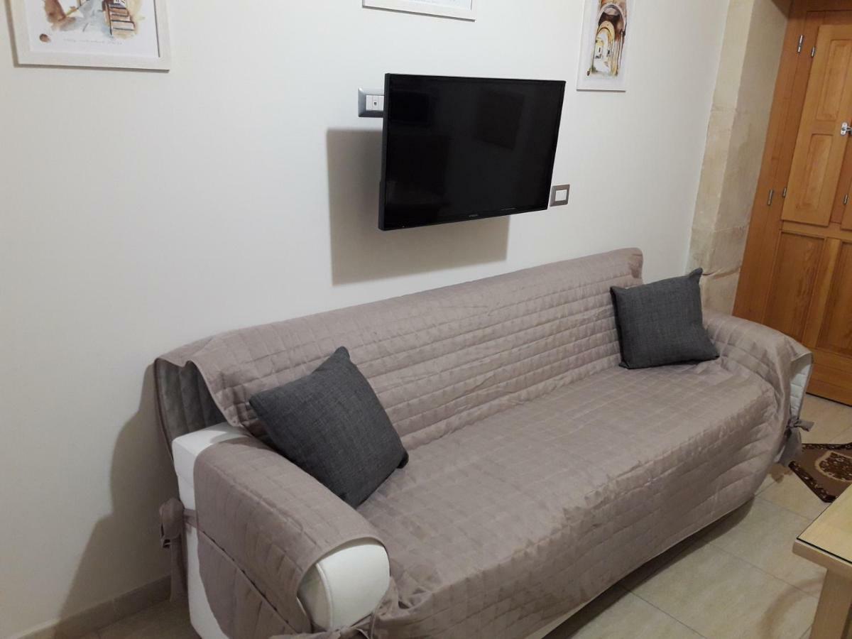 סירקוזה Rosa Holiday Home מראה חיצוני תמונה